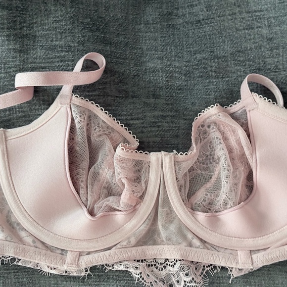 Victoria Secret Wicked Lace Balconette bra - Picture 4 of 5